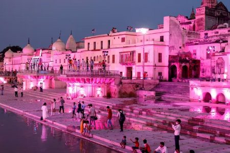 Varanasi to Ayodhya One-Day Tour Package: From Ghats to Glory