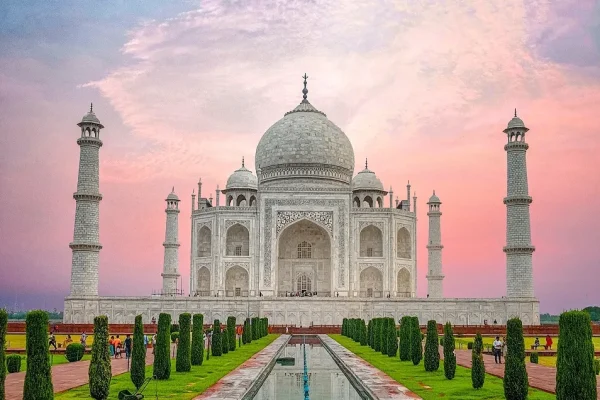 1Nights 2Days Agra Tour Package – A Timeless Journey Through Mughal Majesty