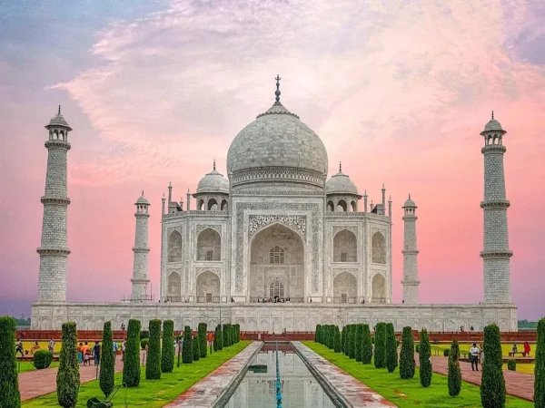 1Nights 2Days Agra Tour Package – A Timeless Journey Through Mughal Majesty