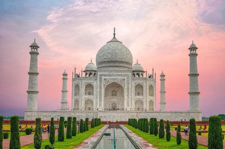 1Nights 2Days Agra Tour Package – A Timeless Journey Through Mughal Majesty