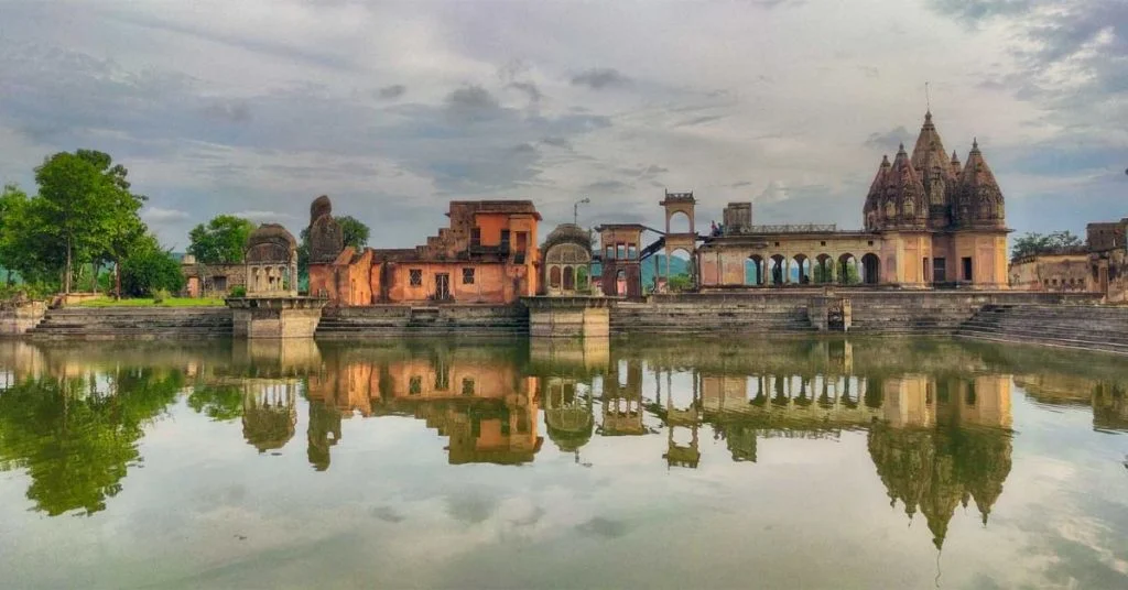 Family Group Tour Chitrakoot from Varanasi