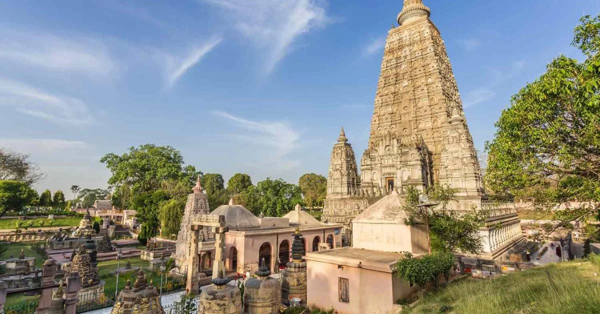 Mahabodhi Temple bodhgaya — high-quality image.