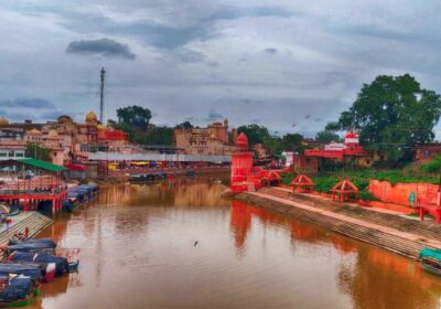Chitrakoot Tour Package from Varanasi 2026 — Complete Ramayana Circuit Guide & Honest Prices