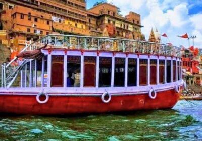 Discover Varanasi’s Rich Heritage with a Varanasi Heritage Boat Tour