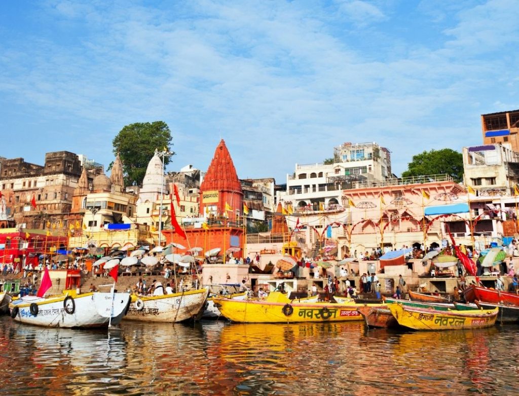 varanasi ghats — high-quality image.