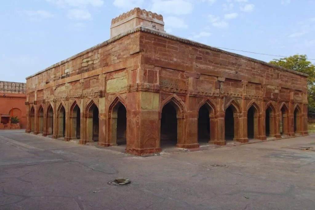 Hindu Pilgrimage Tour Across India