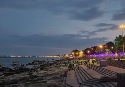 Is the sunrise boat ride at Dashashwamedh Ghat worth it during Shravan 2025?