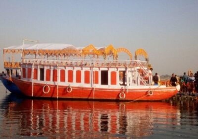 8 Luxury Ganga Cruise Packages Varanasi (2026) – Starting ₹2499