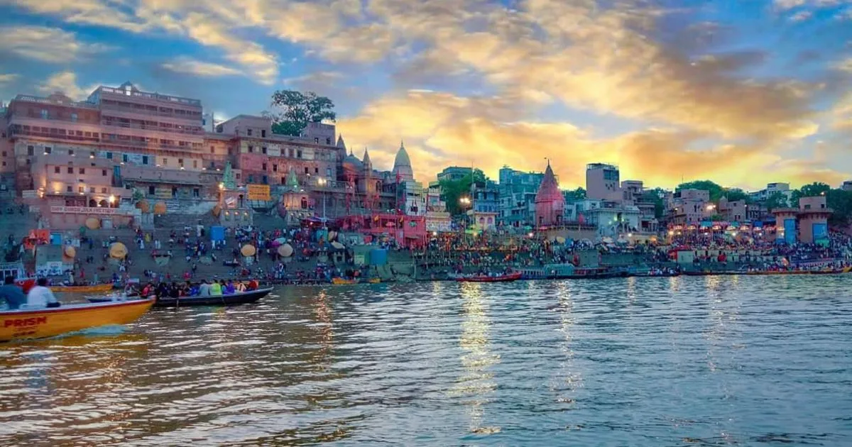 Varanasi Boat Ride Price 2026 – Sunrise & Sunset Booking Guide