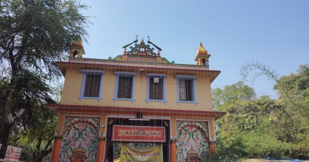 Premium Varanasi Temple Tour Packages (2026) – Starting ₹6499