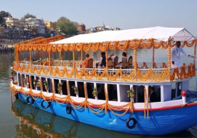 Top 5 Luxury Boat Tours in Varanasi for Premium Travelers