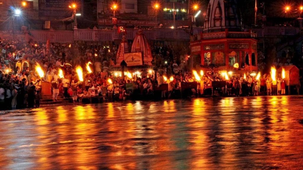 Varanasi Sunrise Boat & Temple Tour Combo