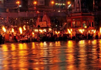 5 Evening Ganga Aarti Boat Ride – A delightful Spectacle