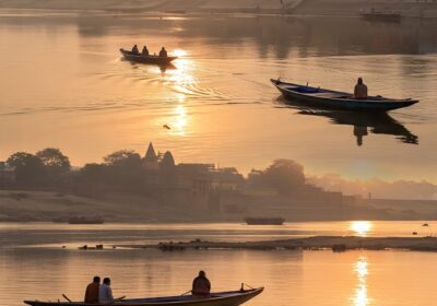 How to Book the Best Evening Boat Ride in Varanasi