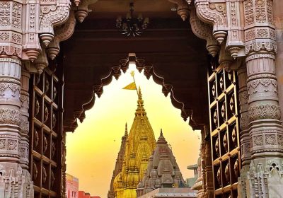 5 Top Varanasi Couple Tour Packages (2026) – Booking ₹3999