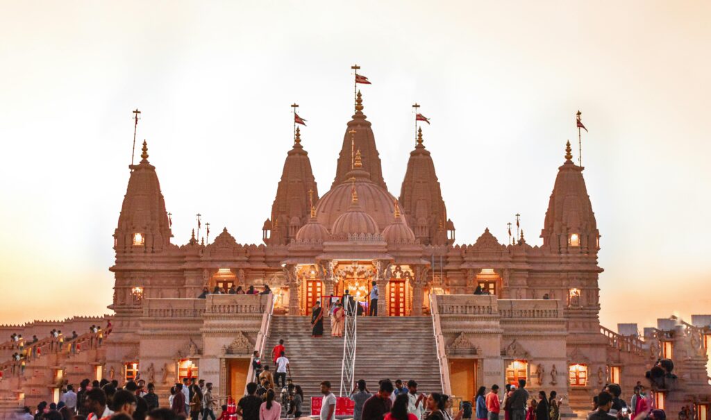 10 Best How crowded is the Kanwar Yatra in Varanasi 2025? 2 How crowded is the Kanwar Yatra in Varanasi 2025