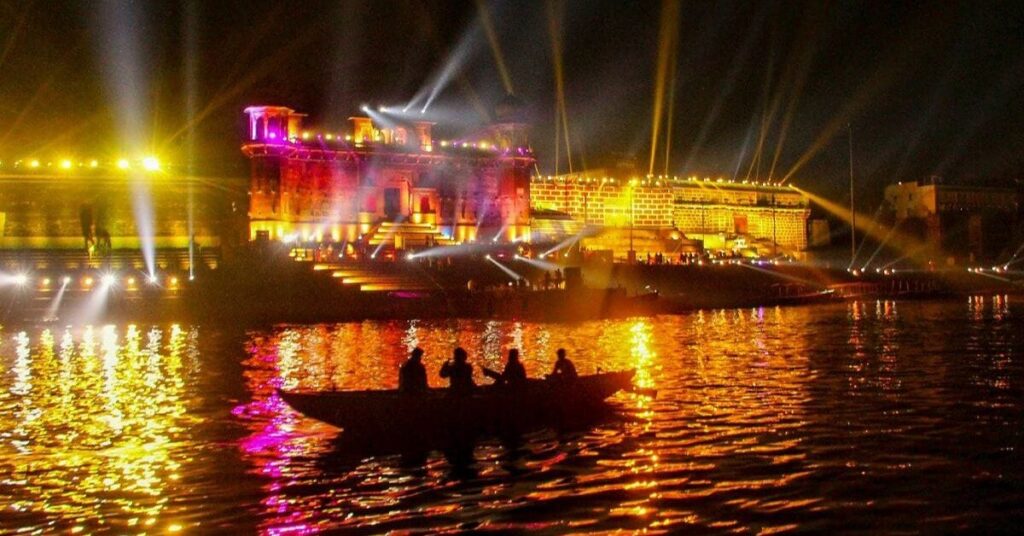 Dev Deepawali for Foreign Tourists