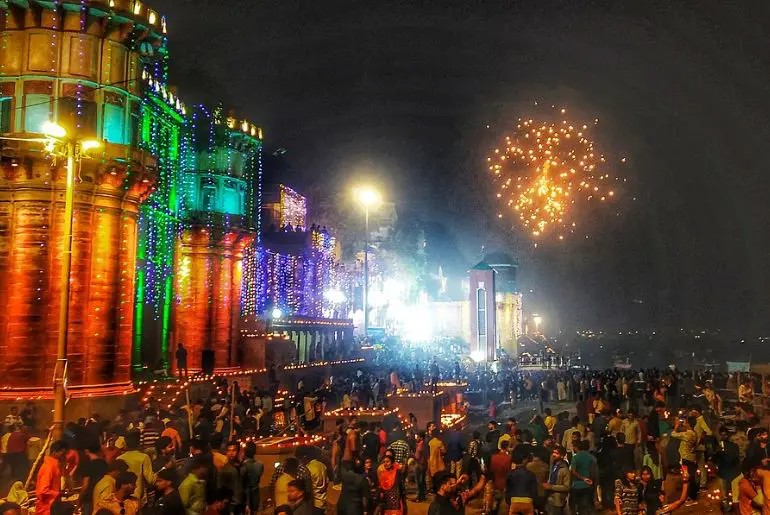 10 Best Time to Visit Varanasi for Ganga Aarti 2 Best Time to Visit Varanasi for Ganga Aarti