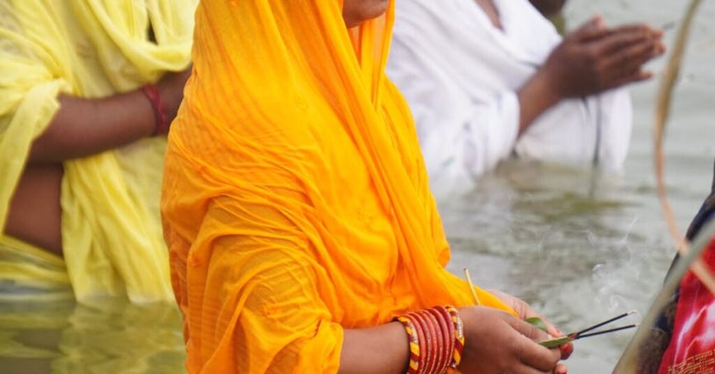 Mokshada Ekadashi Trip Varanasi | Ghat Rituals + Boat