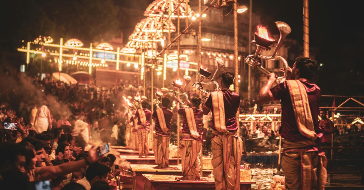 Dev Deepawali Varanasi 2025: Stunning Festival of Lights | TripCosmos.co