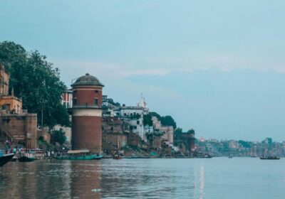 Best 20 Varanasi Tour Planning Tips for Families Traveling with Elders
