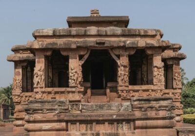 Ayodhya Treta Ke Thakur Temple A Sacred Hindu Shrine