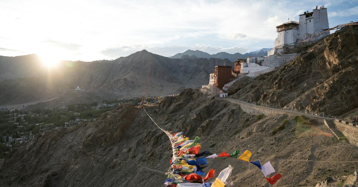 Senior Citizen Friendly Bodhgaya Private Tour