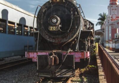 Heritage Train Lucknow Varanasi: Stunning Journey Awaits