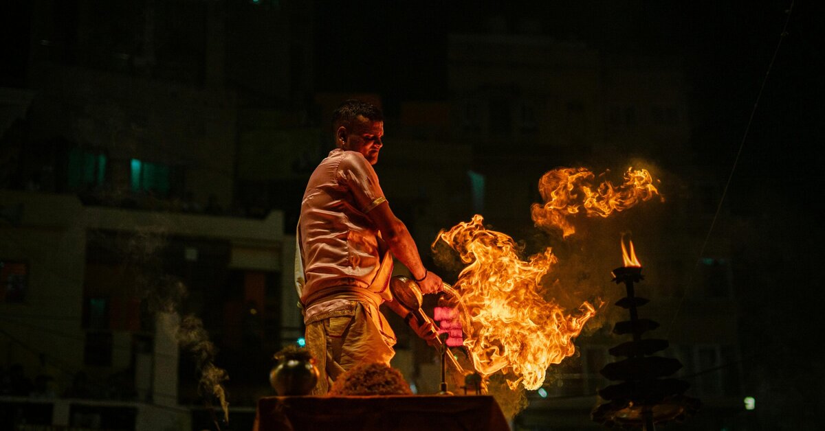 Spiritual Healing Experiences Reported by Visitors to Varanasi