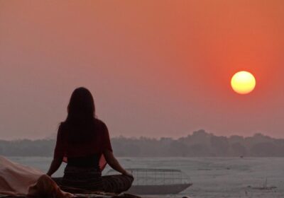 Affordable Group Cab Tour of Varanasi for Families