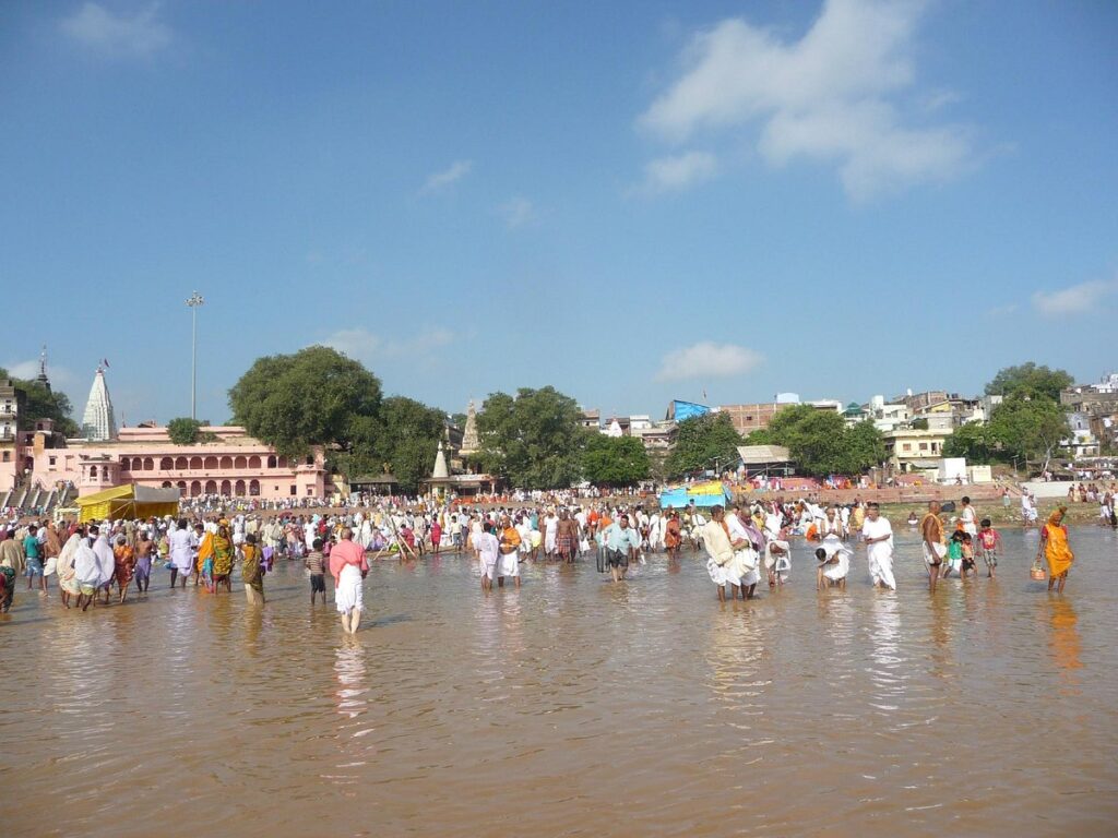 Can Women Perform Asthi Visarjan in Varanasi? A Complete Guide to This Sacred Ritual