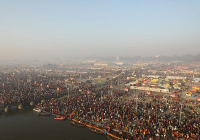 2026 Should Parents Travel to Varanasi Alone or With a Tour Operator?