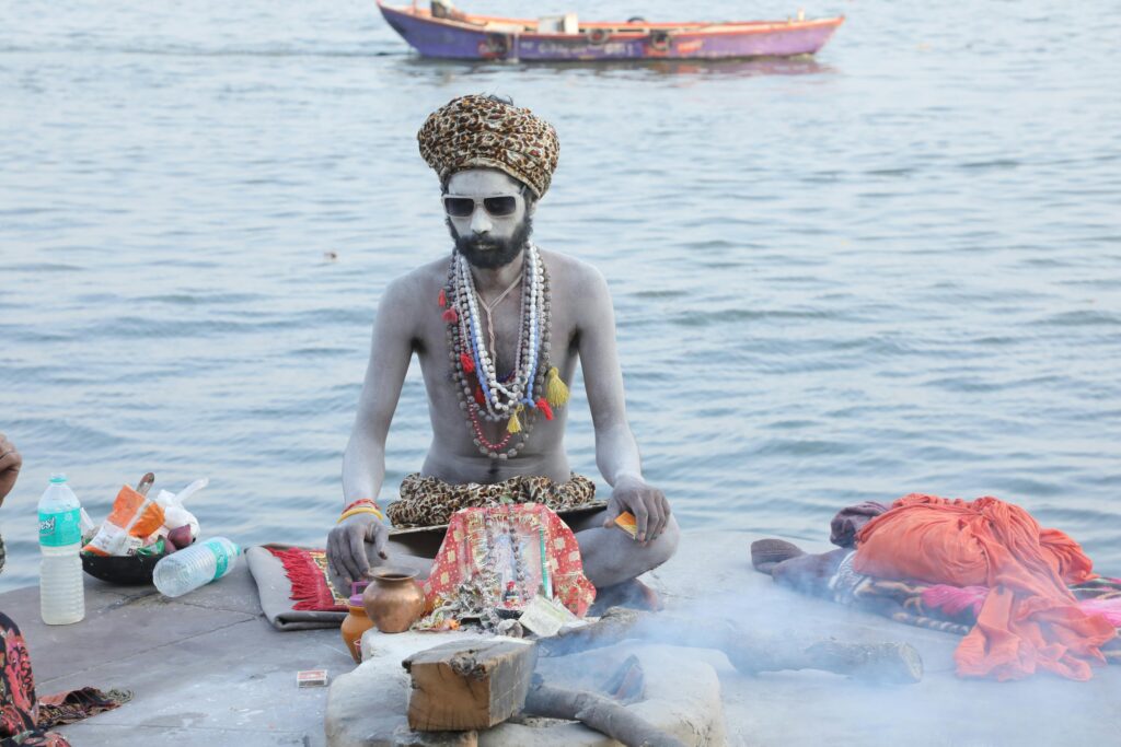 Kashi Tour Package How to Reach