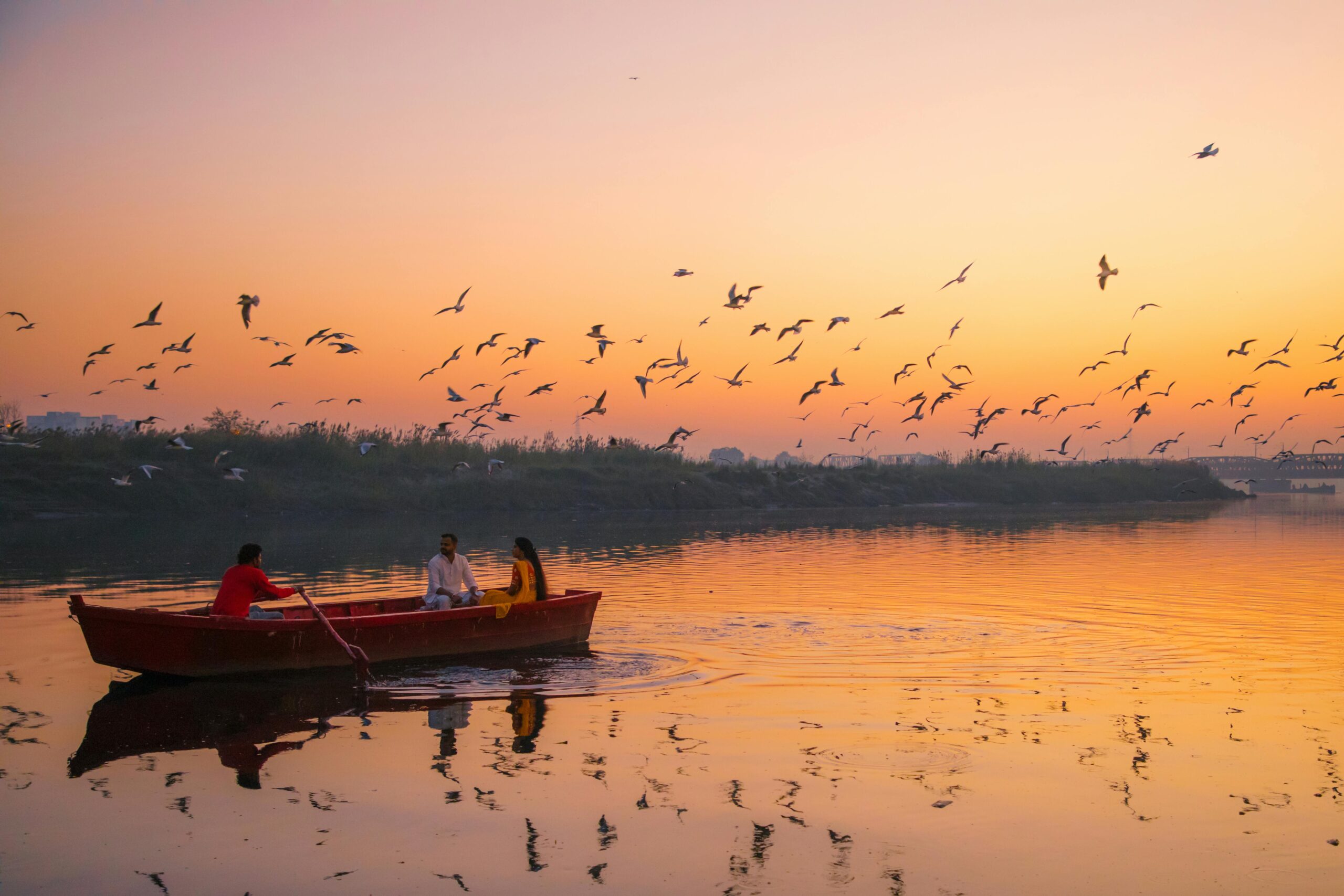 Elder-Friendly Accommodation Near Ghats That Ensures Rest & Comfort