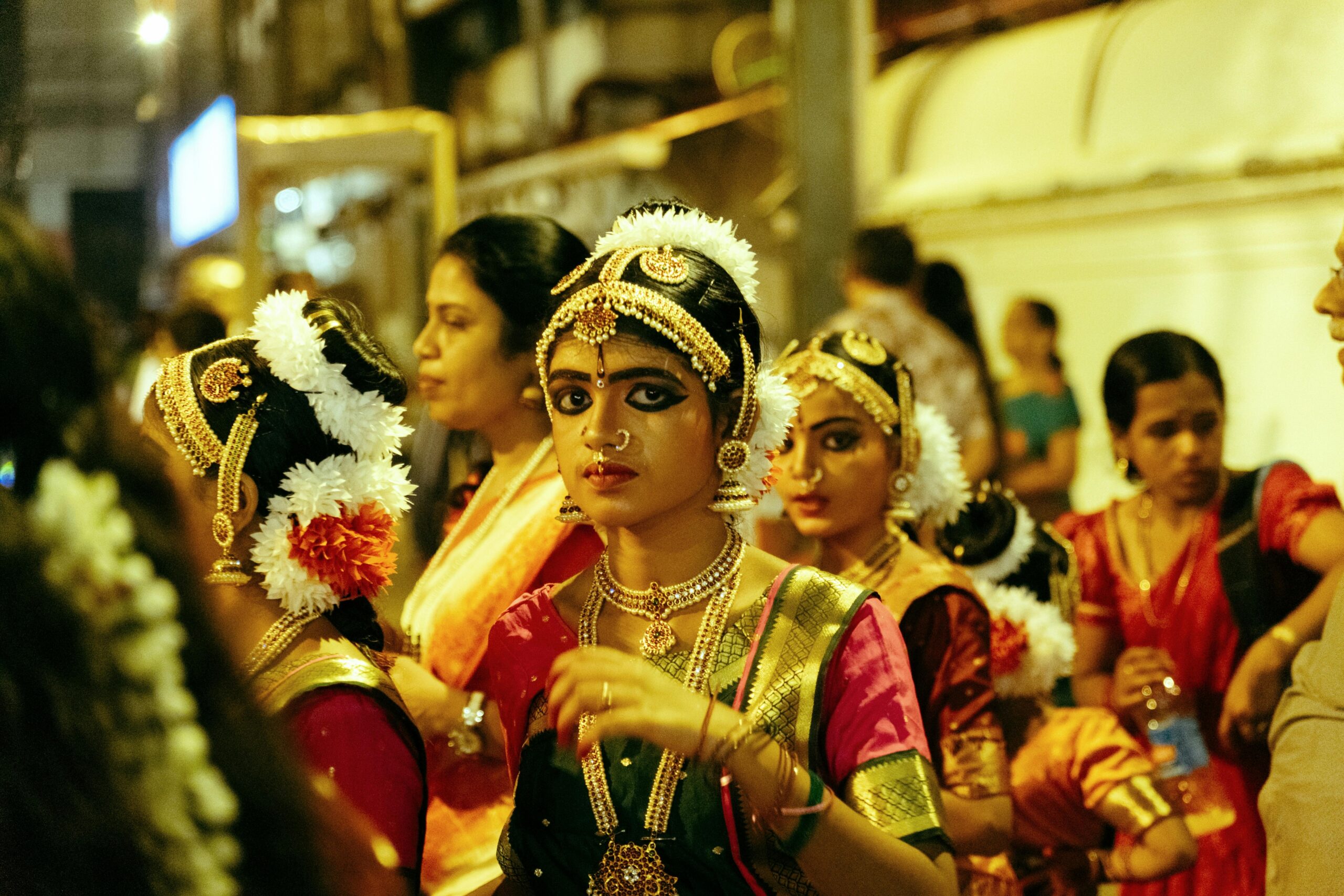 Luxury Varanasi Tour Package – Premium Stay & Private Cab Experiences