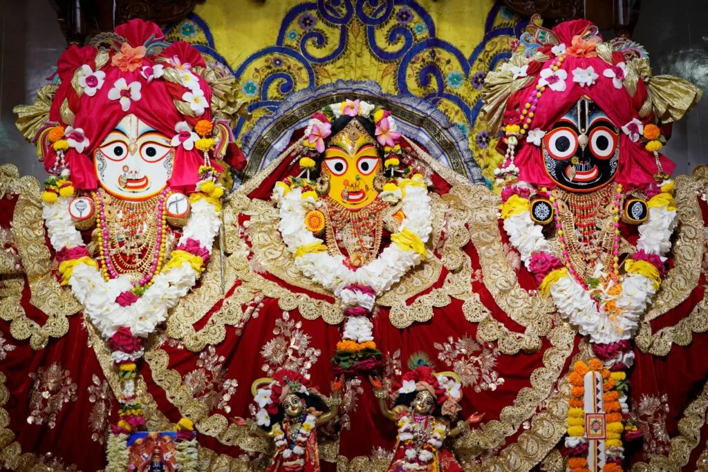 Ayodhya Prayagraj Same Day Tour Booking