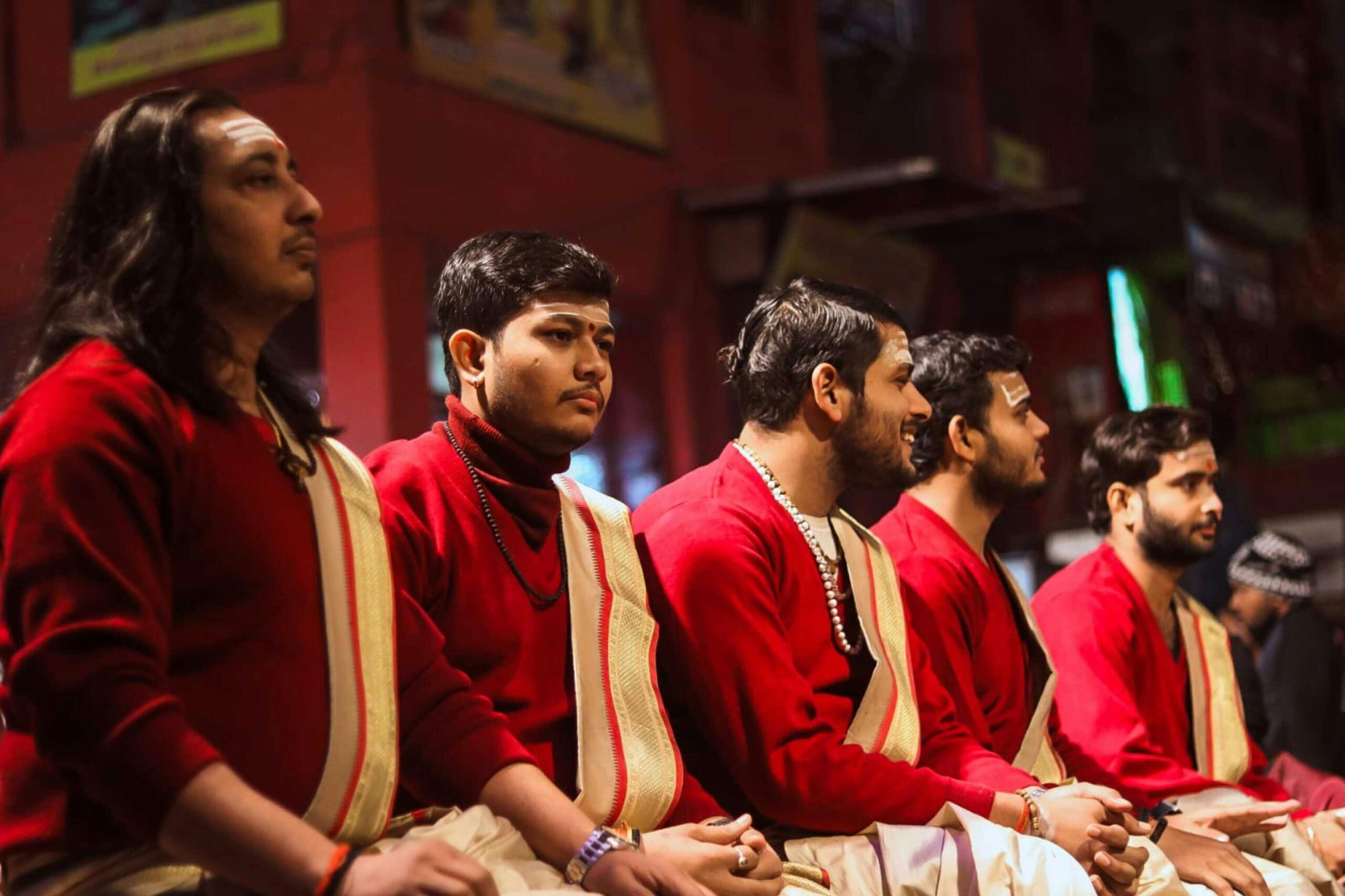 6 Best Varanasi Group Tour Packages (2026) – Starting ₹5499