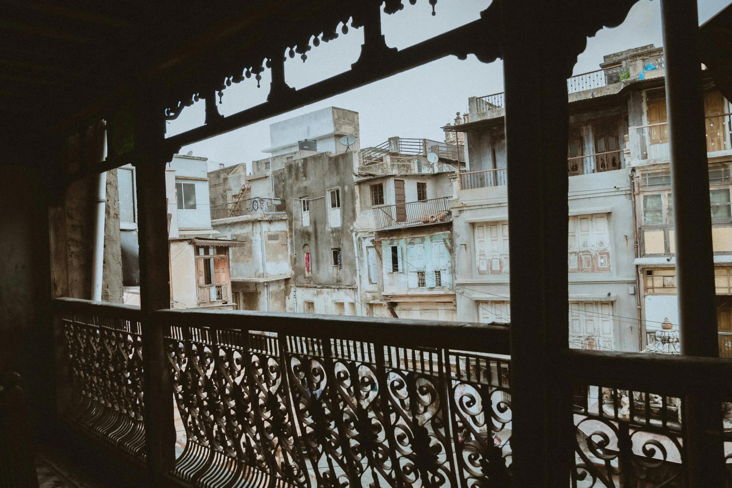 Exclusive Ganga Boat + Kashi Vishwanath Darshan