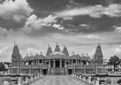 Ayodhya Ram Mandir VIP Darshan Package – Is It Really Worth It?
