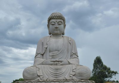 Starting ₹2,999 Buddhist Group Tour Bodhgaya from Varanasi | TripCosmos