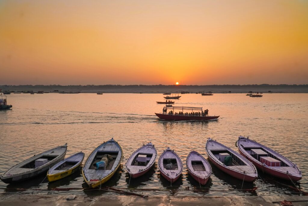 Luxury Group Tour Package Varanasi with Cruise