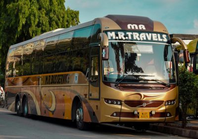 Varanasi to Ayodhya Group Tour by Tempo Traveller | Book Now