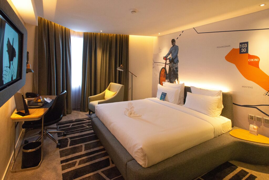 Naimisaranya with Sitapur Stay Combo Package