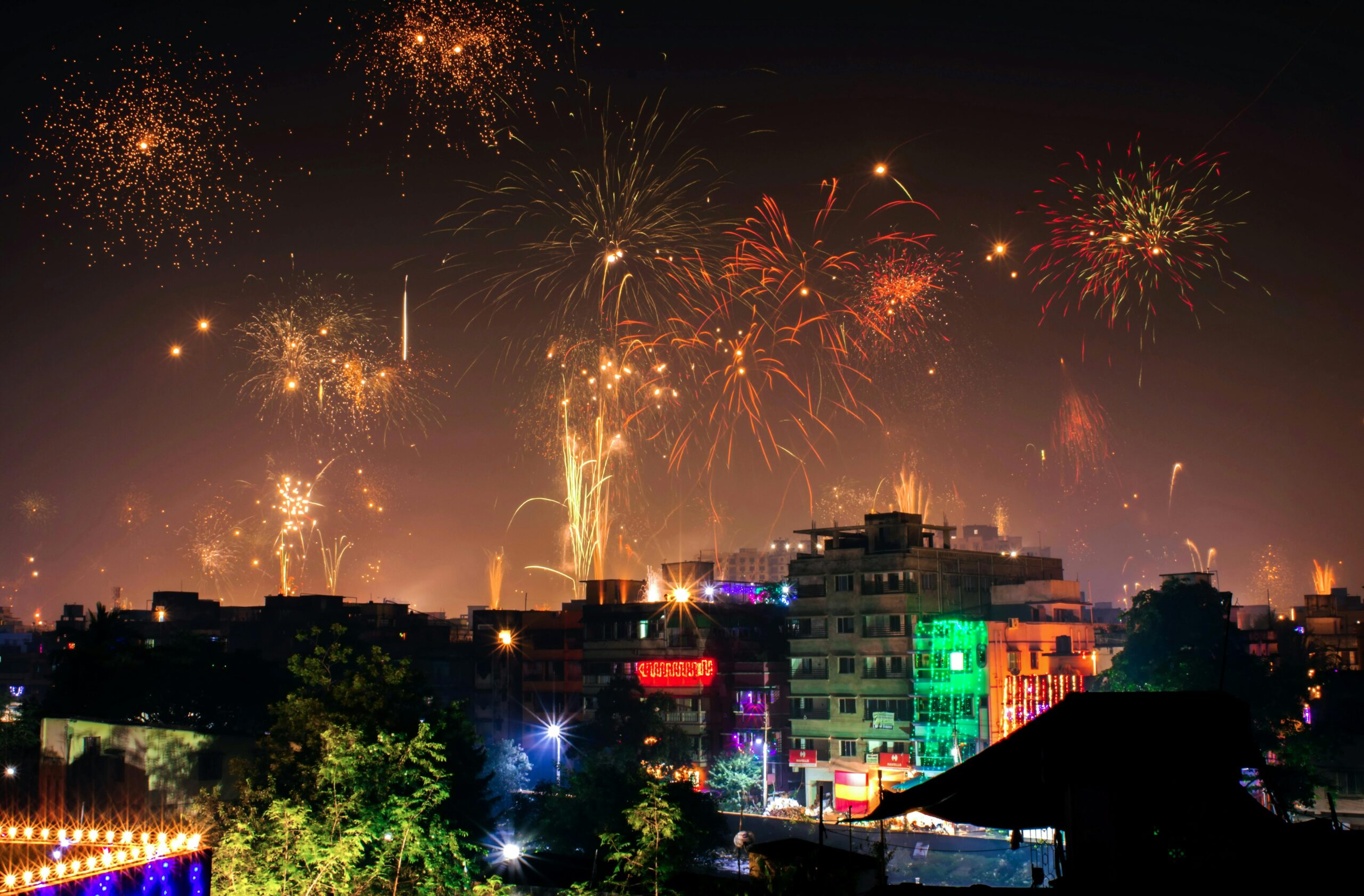 Anniversary Decoration Boat Service Varanasi