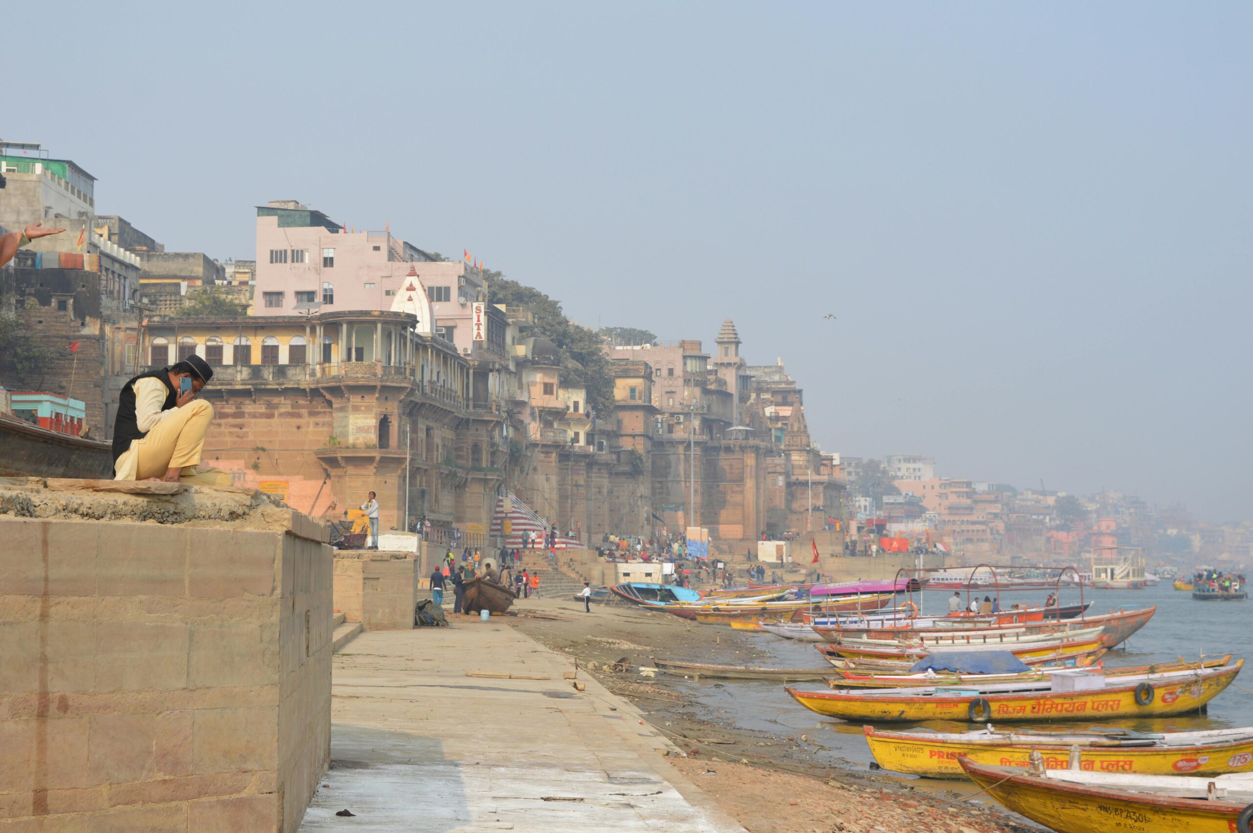 Online vs Offline Booking Varanasi