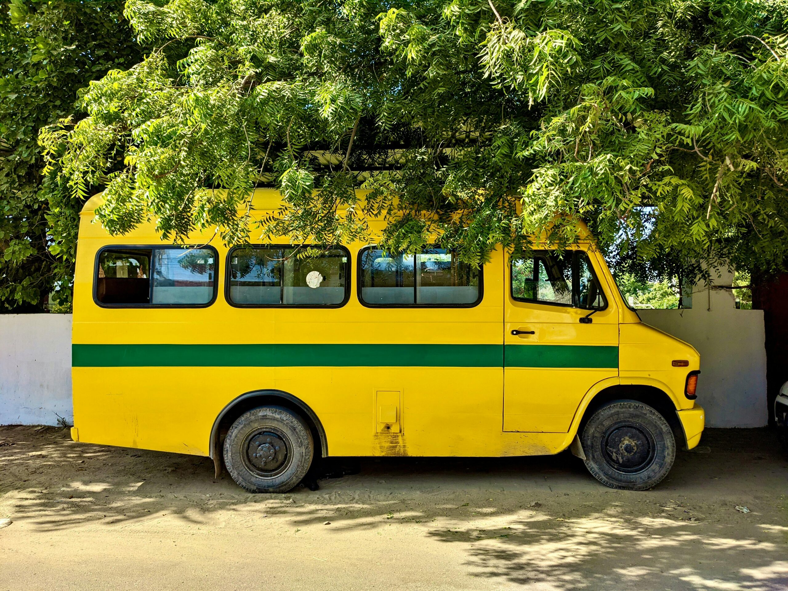 Tempo Traveller 20 Seater Varanasi