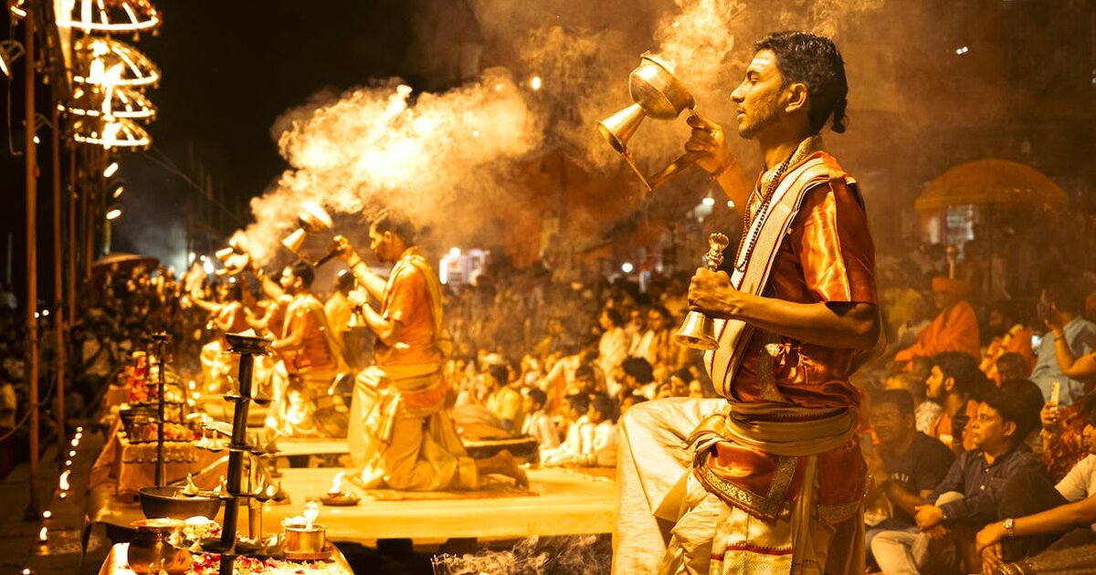 Spiritual Route from Prayagraj to Varanasi