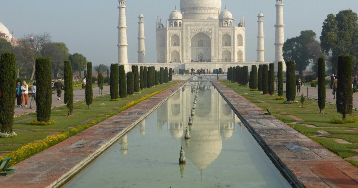 Delhi to Agra One Day Trip 2026: Complete Plan, Cab Price & Booking Guide | TripCosmos.co