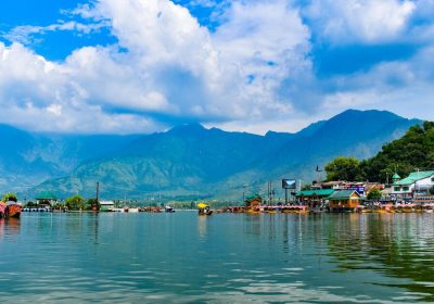 Varanasi vs Rishikesh 2026: Honest Comparison & Which Is Right for You