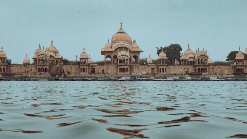 Budget Temple Tours in Uttar Pradesh